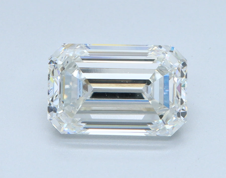 2.52 ct EMERALD Diamond